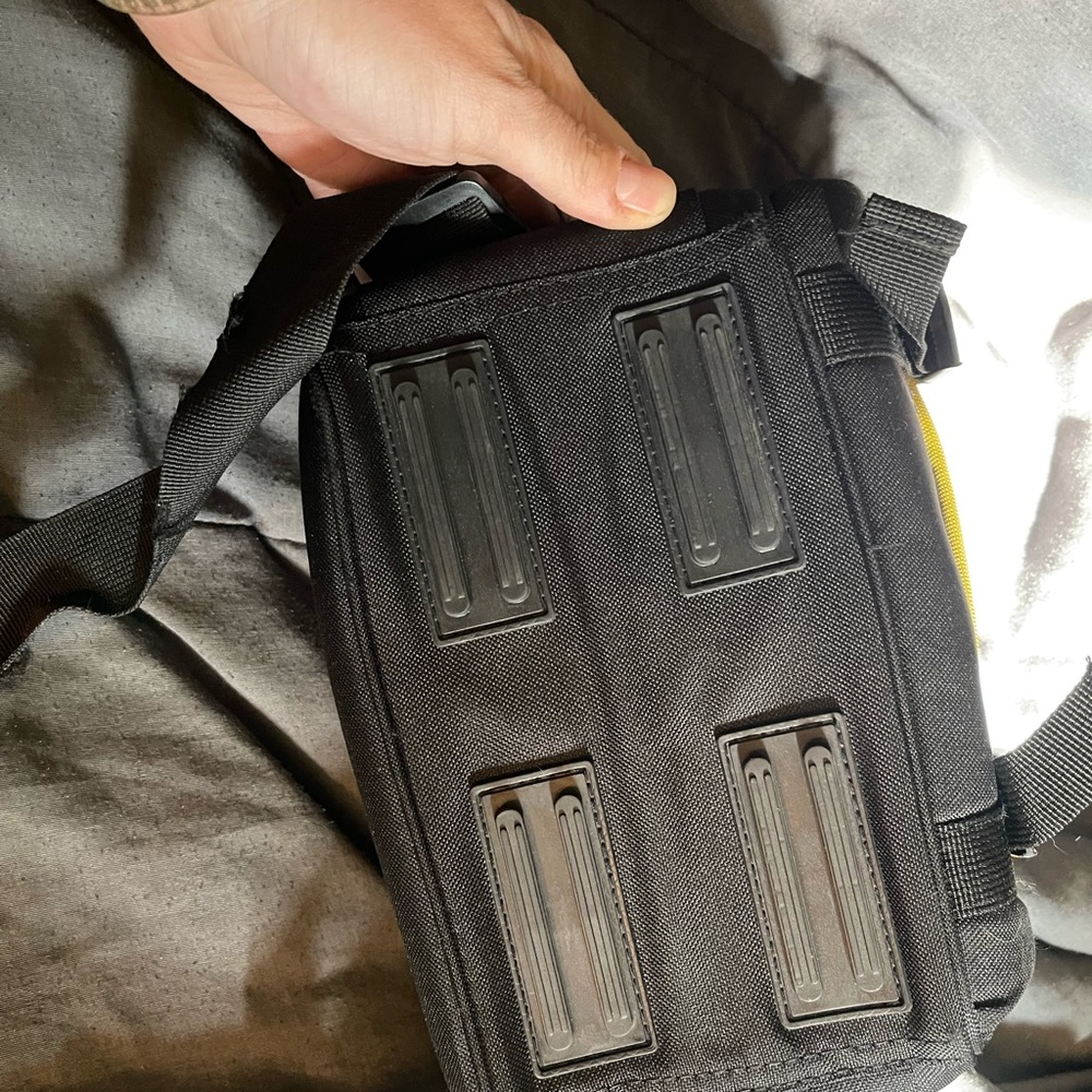 Camera case - Picture 4 of 5